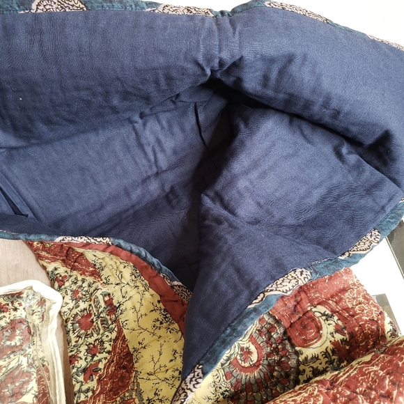 Studio D King Size Sham Pair Paisley Burgundy Blue Cream Floral Marley NWT - Picture 8 of 10